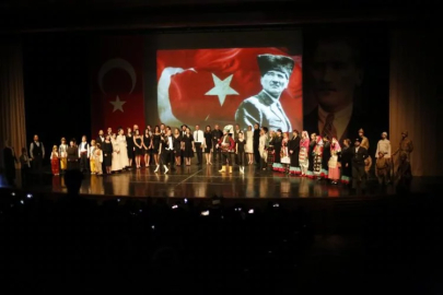 "İz" gösterisi Atatürk'ün hatıralarını yaşatıyor