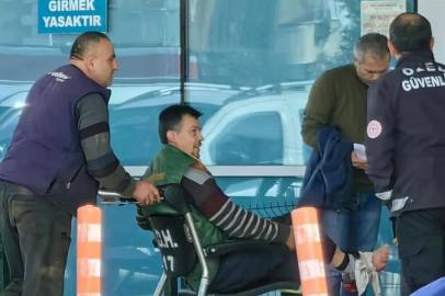 Bursa'da odun keserken az daha ayağından oluyordu