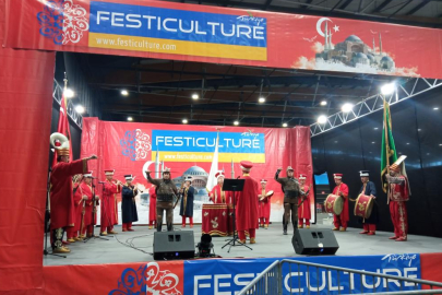 Bursa'da Mehter Takımı Fransa'yı fethetti