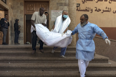 İsrail sivilleri hedef aldı: 19’u çocuk 32 ölü