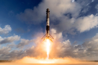 SpaceX’in Starship roketi kalkıştan sonra patladı