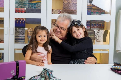 Şenol Seven 20 Kasım Mesajını Torunlarıyla Verdi