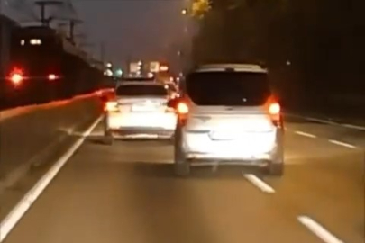 Canını hiçe saydı kilometrelerce makas atarak ilerledi