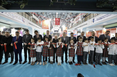 İnegöl'de Kitap Mevsimi başladı