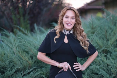 Ebru Cündübeyoğlu ‘Altın Kafes’teki Karakteriyle Çok Konuşulacak!