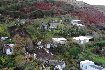 Bursa’da sel ve heyelan evi yuttu