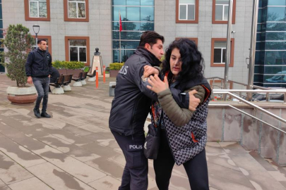 Tutuklanan hırsız gazetecilere saldırdı