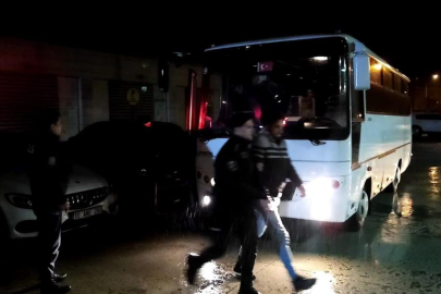 Bursa’da 17 kaçak göçmen yakalandı