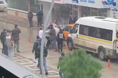 Bursa'da sokağı ringe çevirdiler