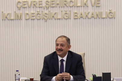 Bakan Özhaseki: "Deprem bölgesinde şehirlerimizi birlikte inşa ediyoruz"