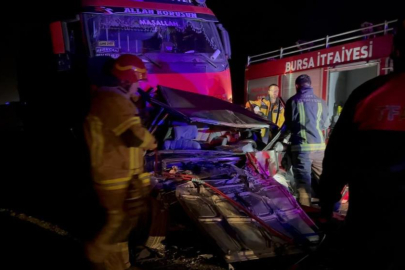 Bursa'da iki TIR'ın arasında sıkıştı: 1 ölü, 1 yaralı
