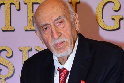 Zafer Algöz duyurdu! Usta yönetmen vefat etti