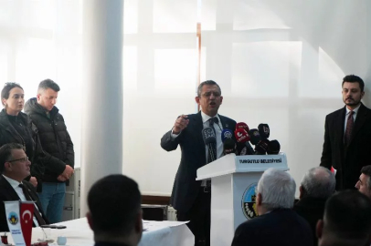 Özgür Özel'den emekli maaşı teklifi: "En az asgari ücret oranında olmalı"