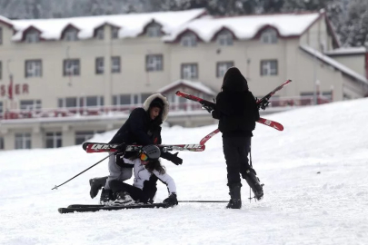 Uludağ’da kayak sezonu resmen açıldı