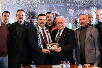 Bursa Milletvekili Selçuk Türkoğlu, Bursaspor’u ziyaret etti