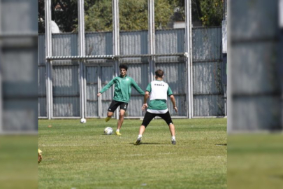 Bursaspor, Beyoğlu Yeni Çarşı Spor maçı hazırlıklarına başladı