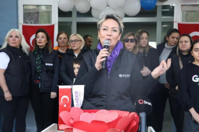 Bursa’dan Türkiye’ye açıldı, depremzedelere okul yaptırdılar