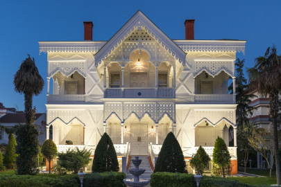 Türk sinemasının ünlü köşkü yenilendi