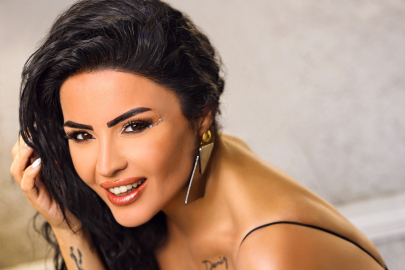 Duygu Kutlu Unut Beni İle Çizgimde Yürüyorum