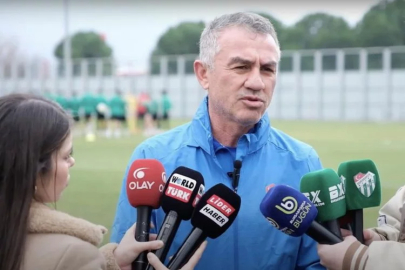 Bursaspor Teknik Direktörü Ümit Şengül: "Ligin son maçına kadar savaşacağız"
