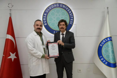 BUÜ’lü bilim insanı gül yağının ajanlığında bakterilerle savaşacak