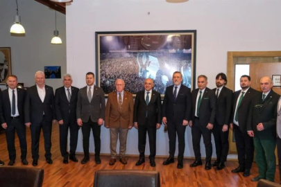 TFF Başkanı Mehmet Büyükekşi, Bursaspor yönetimiyle görüştü