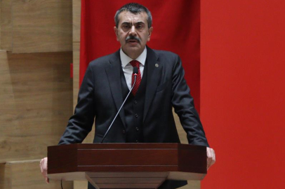 Bakan Tekin'den eğitimcilere: "Biz bütün kararlarımızı sizlerle alıyoruz"