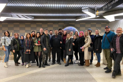 Amatör fotoğrafçıya arkadaşlarından sergi süprizi