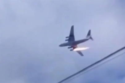 Askeri nakliye uçağı düştü: Kurtulan olmadı