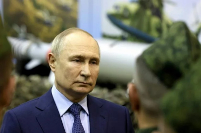 Putin: “Ukrayna'ya verilen F-16’lar nerede olursa olsun meşru hedefimiz olacak”