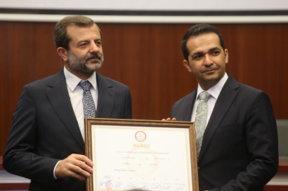 Gürsu Belediye Başkanı Mustafa Işık mazbatayı aldı