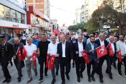 İnegöl'de kurtuluş coşkusu sokaklara taşındı