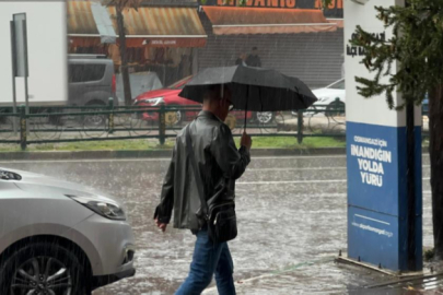 Bursa'da sağanak yağış etkili oldu