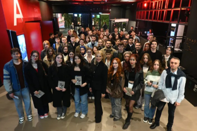 DOSABSİAD’dan üniversite öğrencilerine Cumhuriyet etkinliği