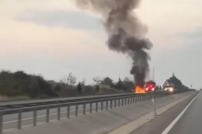 Bursa'da arıza yapan araç alev alev yandı