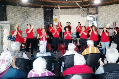 Bursa'da huzur evi sakinleri gönüllerince eğlendi