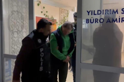 Bursa'da  uyuşturucu tacirleri zehirleri yastık kılıfına saklamış