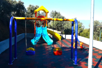 Gemlik'te parklara yoğun bakım ve onarım