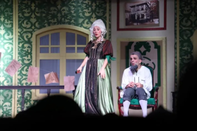 'Hastalık Hastası' ikinci gösterimde de kapalı gişe