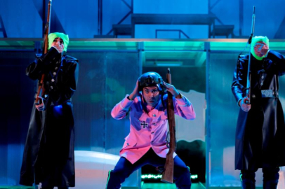 Nilüfer Kent Tiyatrosu ‘Şvayk’ ile İstanbul turnesinde