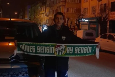 Bursa'da halı saha maçından çıkan 3 arkadaşa kamyonet çarptı