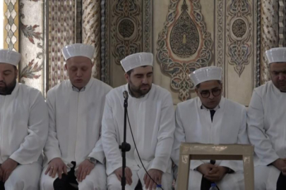 Bursa’da 20 din görevlisi, mezuniyet belgelerini aldı