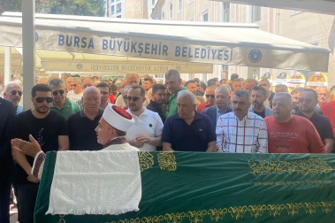 Gazeteci Engin Aksöz Bursa’da son yolculuğuna uğurlandı