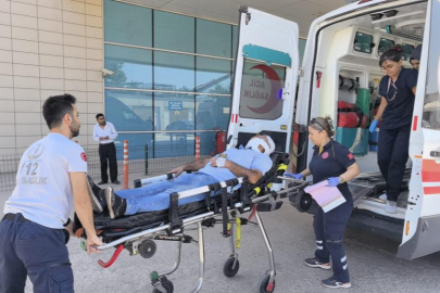 İnegöl'de minibüs bariyerlere çarptı