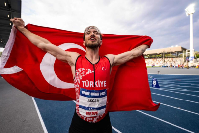 Berke Akçam’dan altın madalya