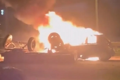 Bursa-Ankara yolunda korkunç kaza: Otomobil yandı, iki yaralı