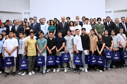 YKS’de dereceye giren Bursalı gençler BTSO’da ödüllendirildi