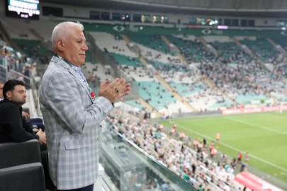 Büyükşehir ile gençlere Bursaspor sevgisi aşılanıyor