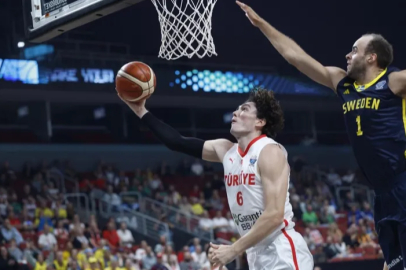 Milliler, Avrupa Basketbol Şampiyonası'nda çeyrek finale yükseldi