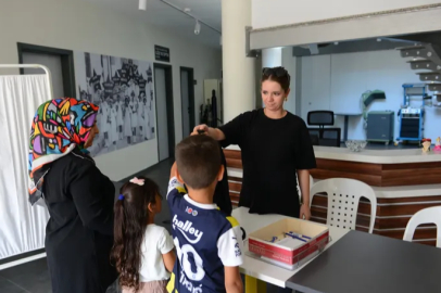 Nilüfer Belediyesi’nden ihtiyaç sahibi öğrencilere kırtasiye desteği